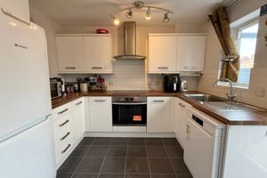 Kitchen/Diner- click for photo gallery